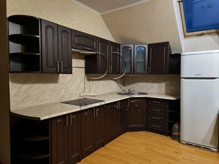 Apartment. Bishivsky Prospect.