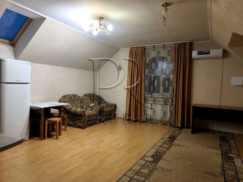 Apartment. Bishivsky Prospect.