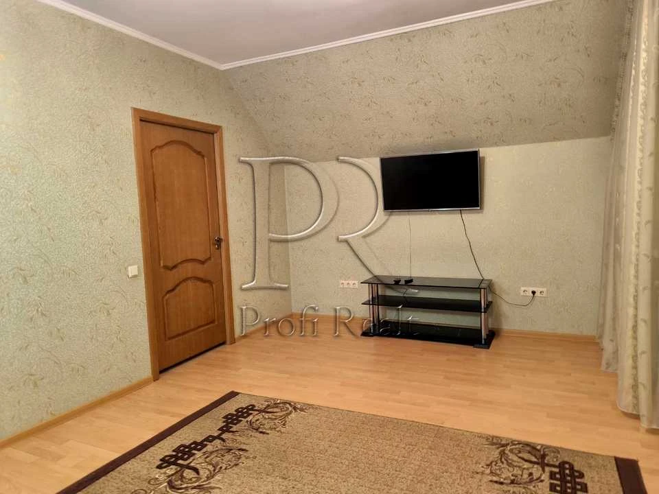 Apartment. Bishivsky Prospect.