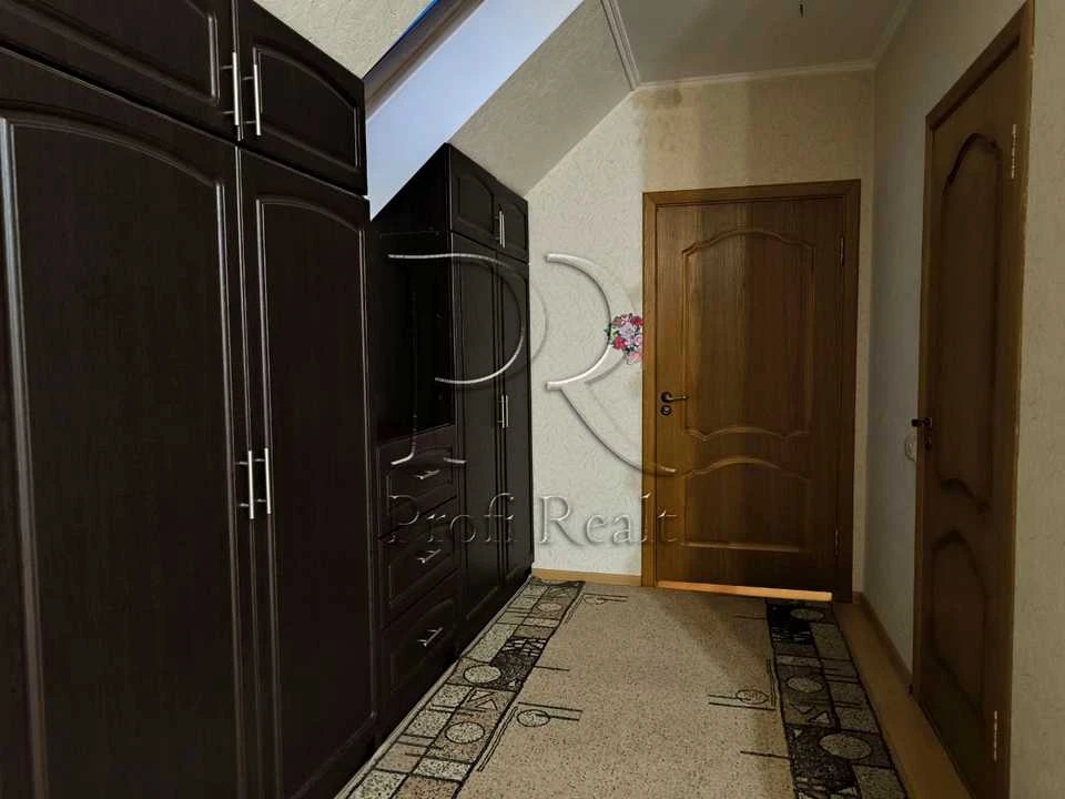 Apartment. Bishivsky Prospect.