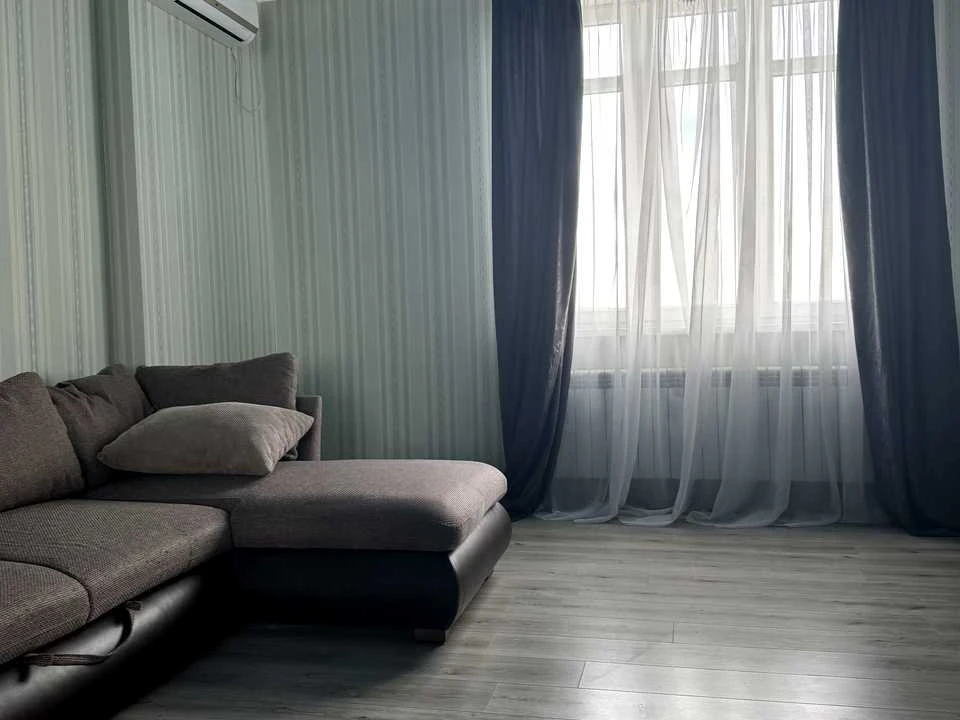 Apartment. Preobrazhenska Street, Kyiv.