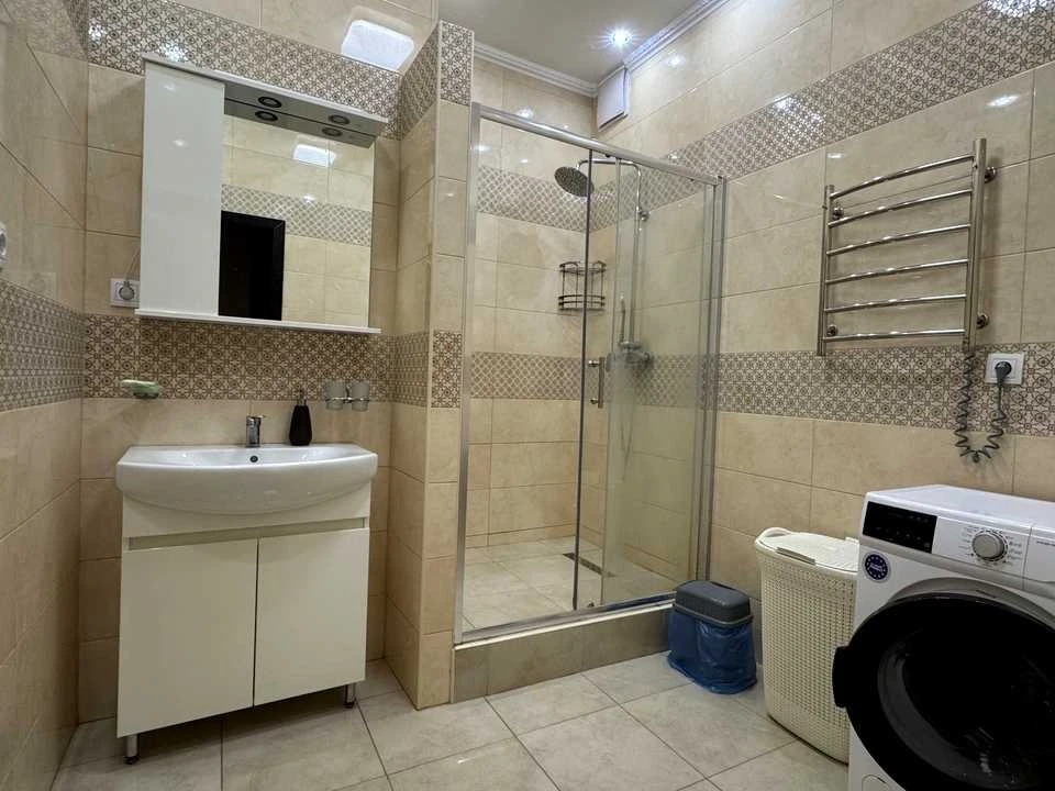 Apartment. Preobrazhenska Street, Kyiv.