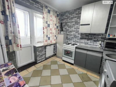 Long-Term Rental: Apartment in the Left Bank Area