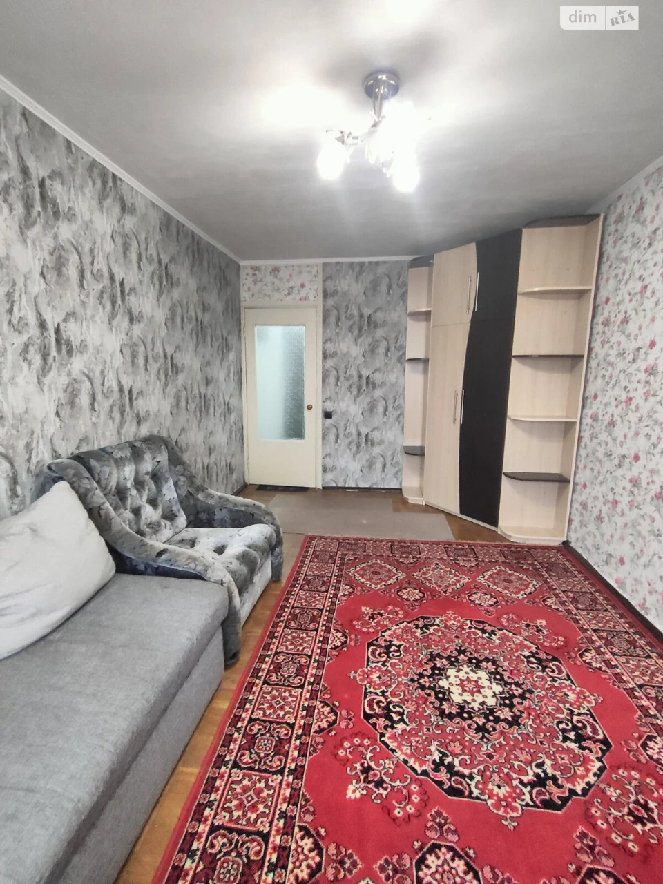 Long-Term Rental: Apartment in the Left Bank Area