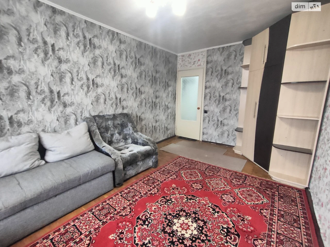Long-Term Rental: Apartment in the Left Bank Area