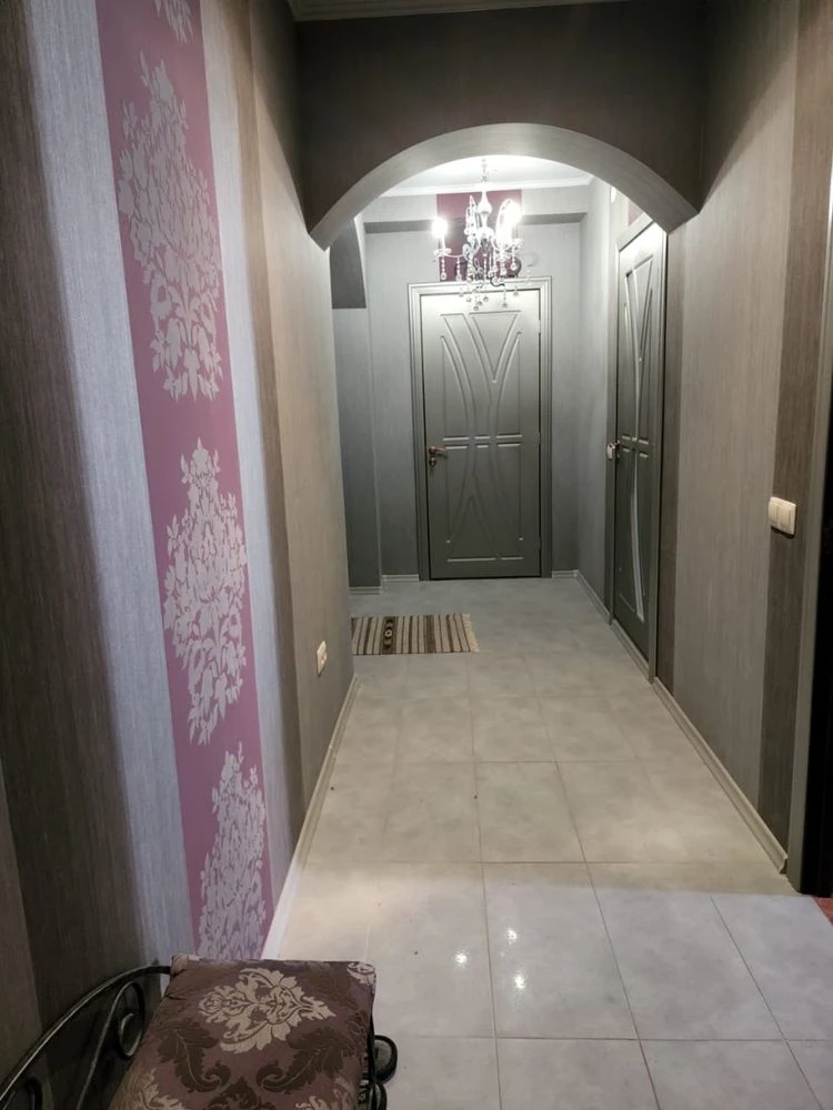 Шикарна квартира в новобудові в районі Боздошу
