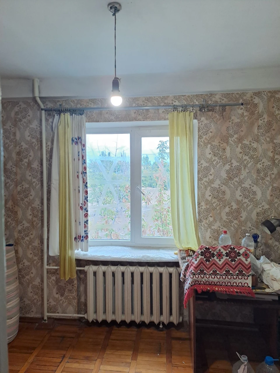ТЕРМІНОВО продам 2- кім. кв. на 3 повер. на Космосі по вул.