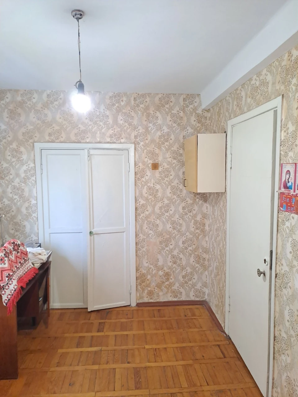 ТЕРМІНОВО продам 2- кім. кв. на 3 повер. на Космосі по вул.