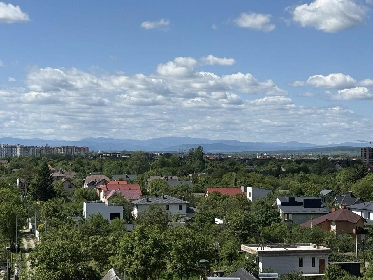Продаю видову 2 кімнатну квартиру ЖК Манхеттен