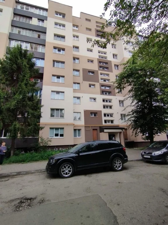 4 кімнатна квартра , оновлений будинок, Хоткевича , автономн