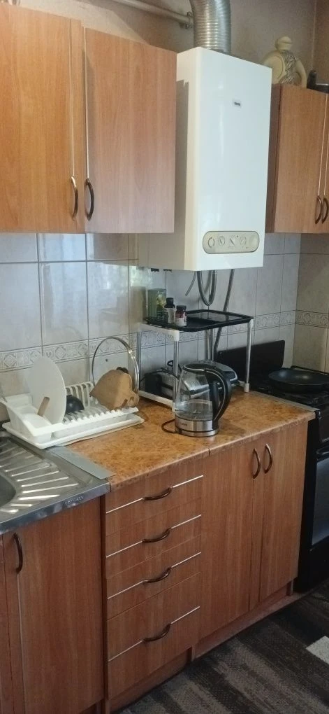 Продам квартиру 1 кім.на  Пивзаводі
