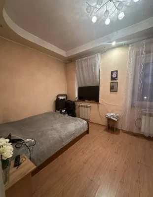 Продам квартиру 1 кім.на  Пивзаводі