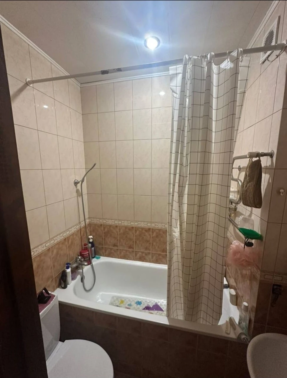 Продам квартиру 1 кім.на  Пивзаводі