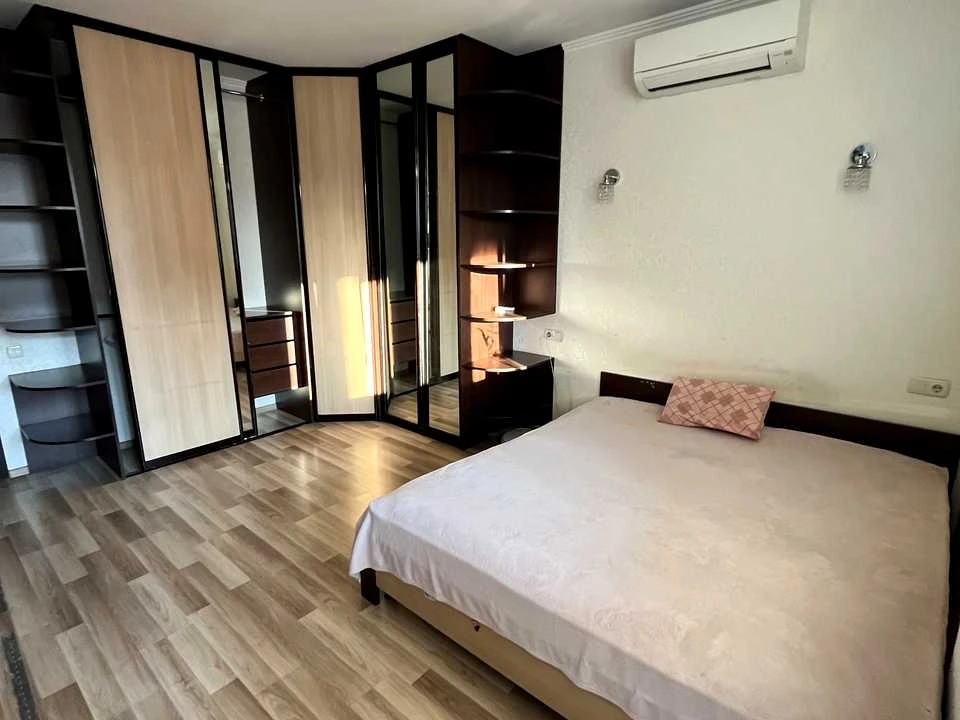 Apartment. Vasyl Symonenko Street, Kyiv