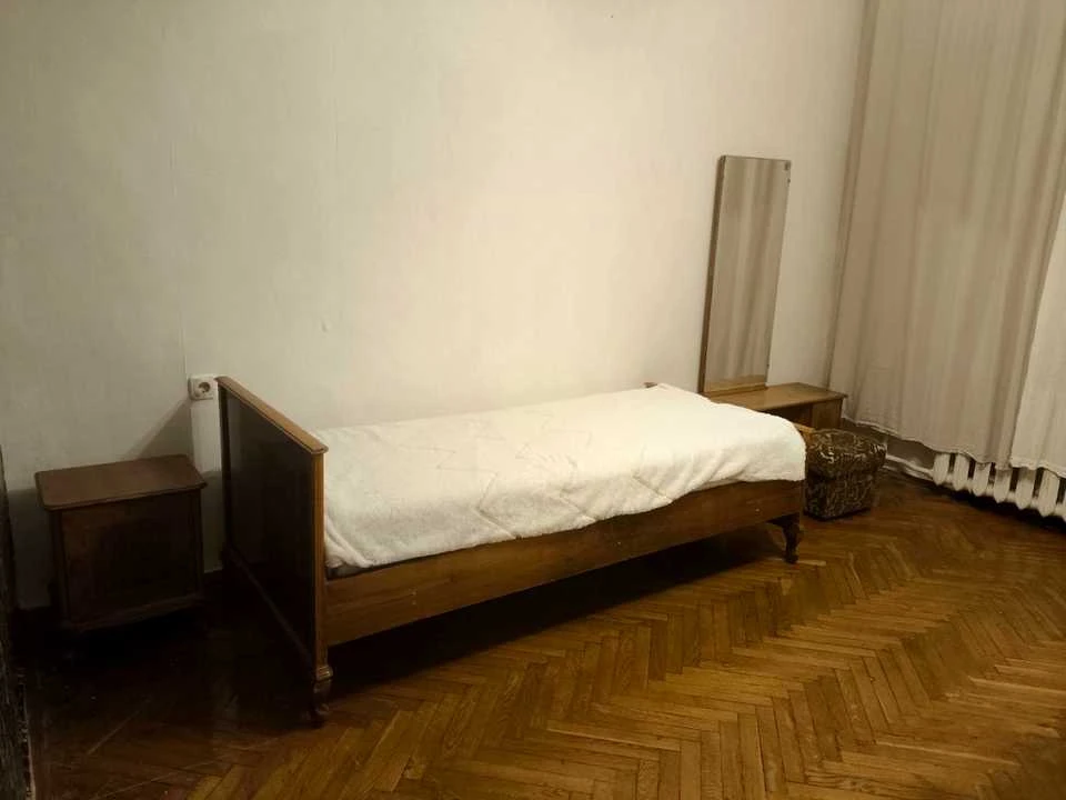 Квартира. Киев, Новонаводницкая улица