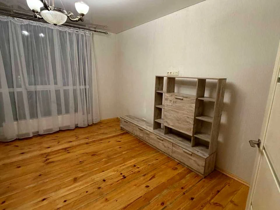 Apartment. Kyiv, Alimpiya Halika Street.