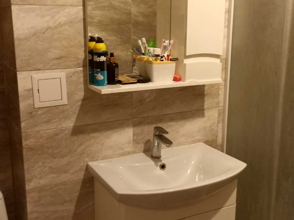 Apartment. Kyiv, Alimpiya Halika Street.