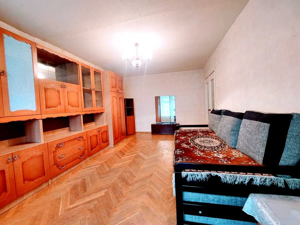 Квартира. Киев, улица Митрополита Андрея Шептицкого.