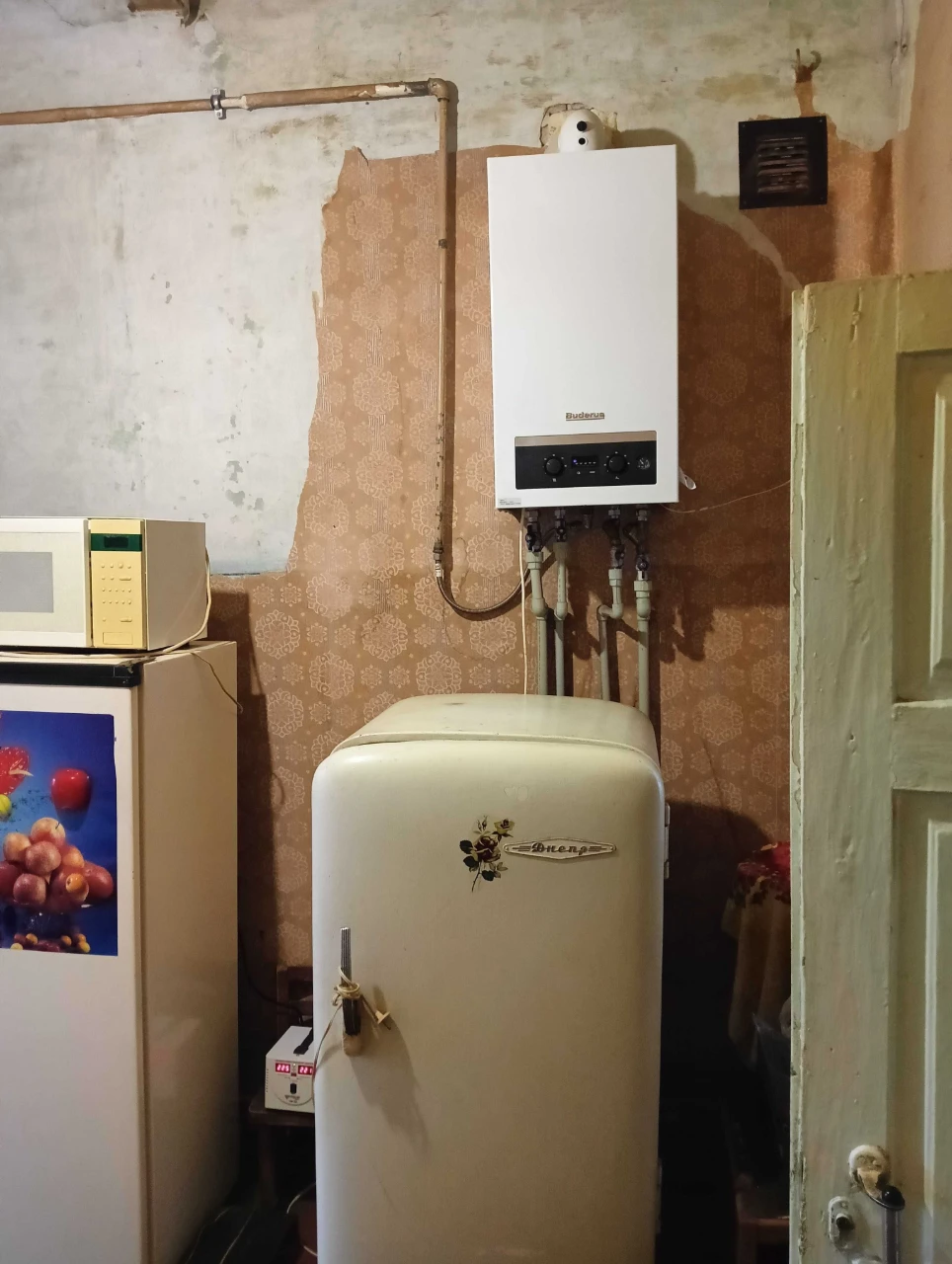 Продам 3-кімнатну квартиру на вулиці Степана Бандери, Центр