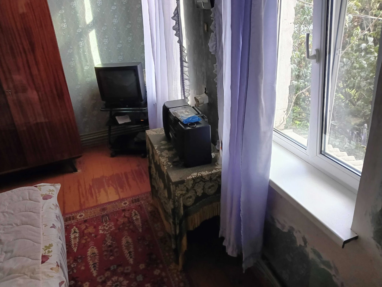 Продам 3-кімнатну квартиру на вулиці Степана Бандери, Центр