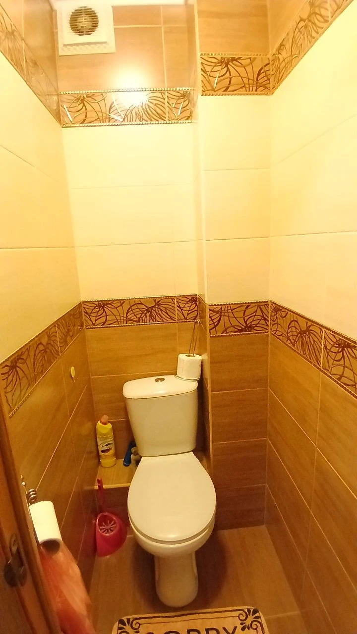 Продается двухкомнатная квартира в Корабельном