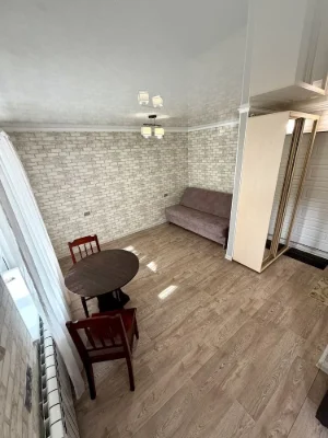 Продаю 1 комнатную квартиру в Лесках / Крылова / конечная 75