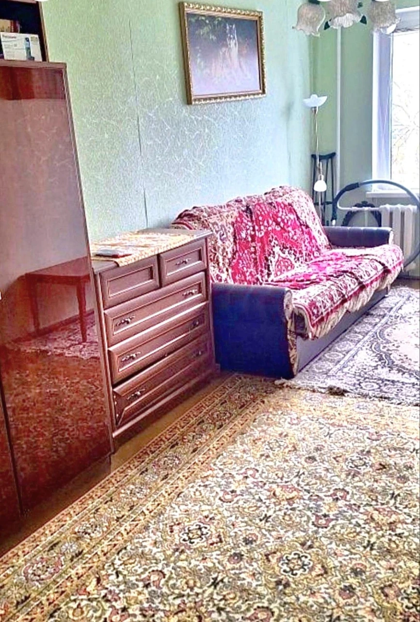 Продам 2-х комнатную квартиру на 3/5 в Центре / 3-я Слободск