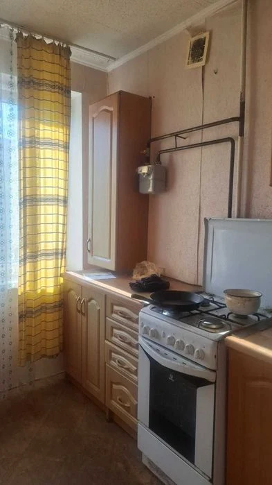 Продам 3х к.квартиру на жм Победа - 4  пр. Героев, 12