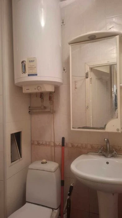 Продам 3х к.квартиру на жм Победа - 4  пр. Героев, 12