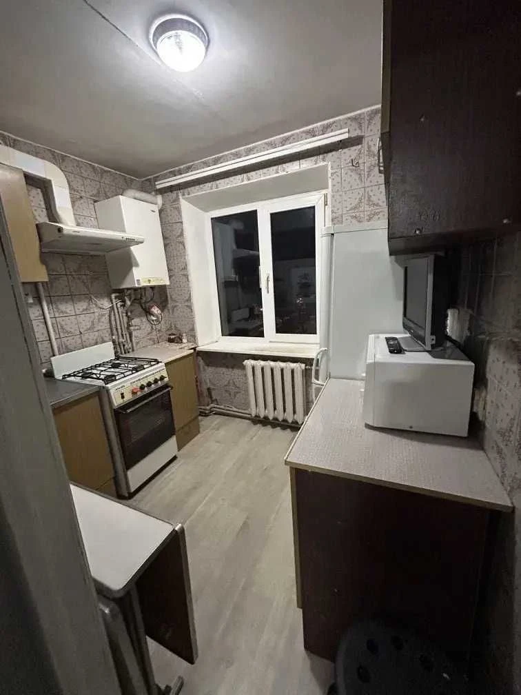 Продается трехкомнатная квартира в районе улицы 23 Сентября