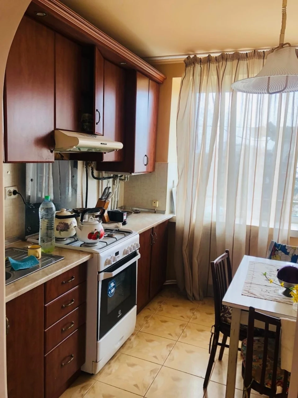Гарна квартира в хорошому районі. Сертифікат, ваучер, постан