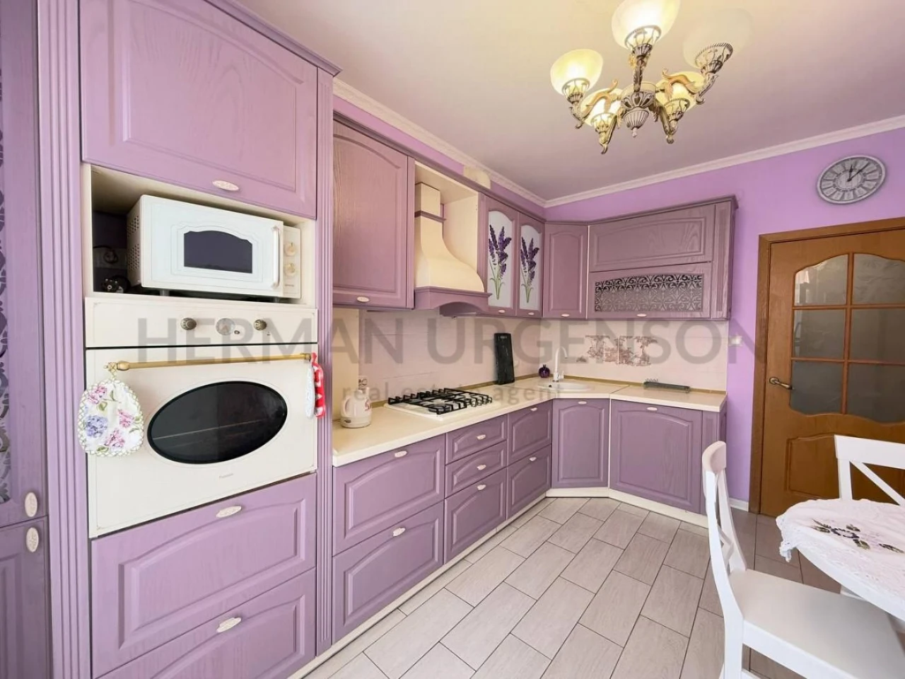 Продаж 3к квартири 100 м.кв / вул. О.Хiри, Боздош