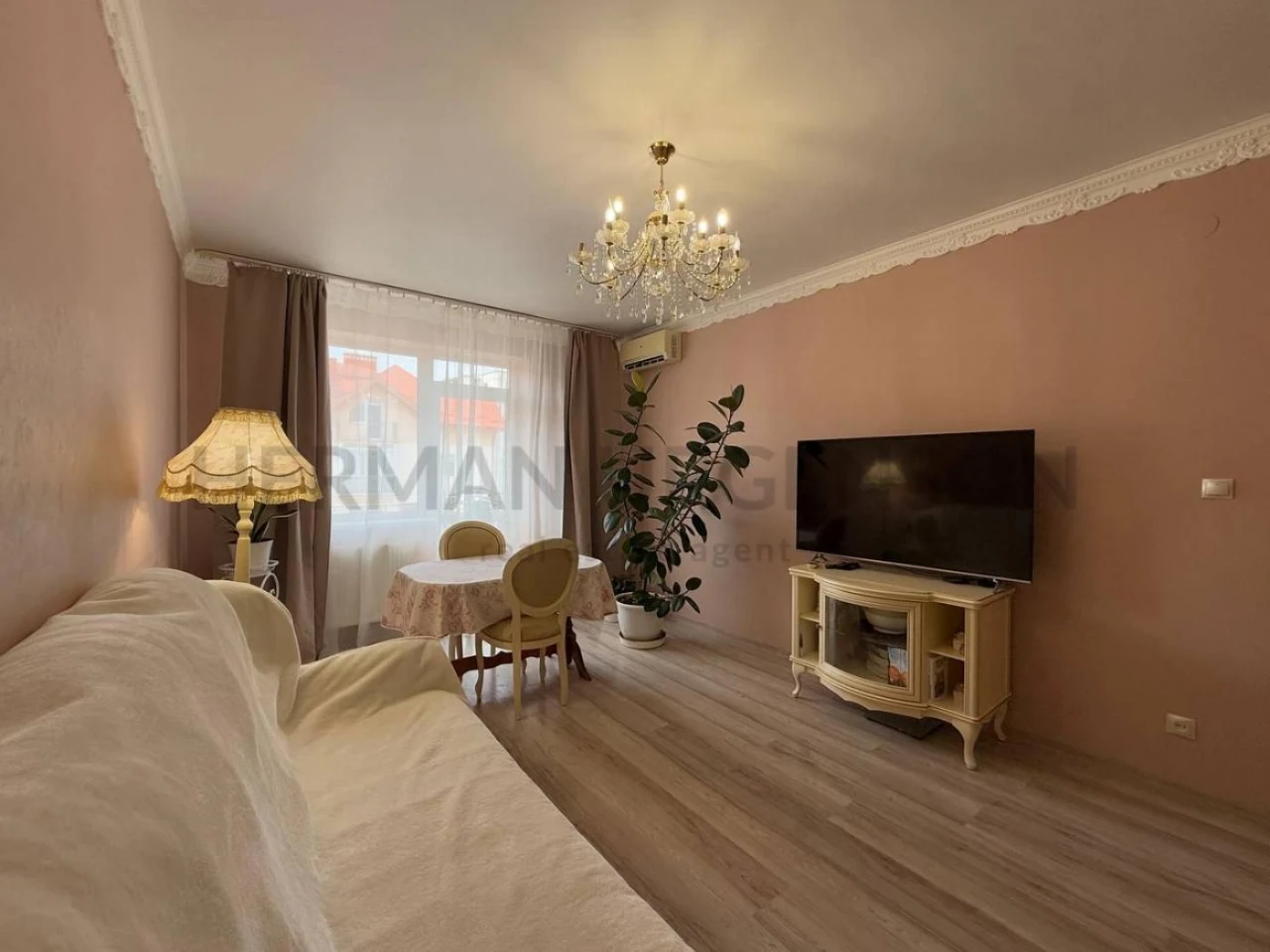 Продаж 3к квартири 100 м.кв / вул. О.Хiри, Боздош