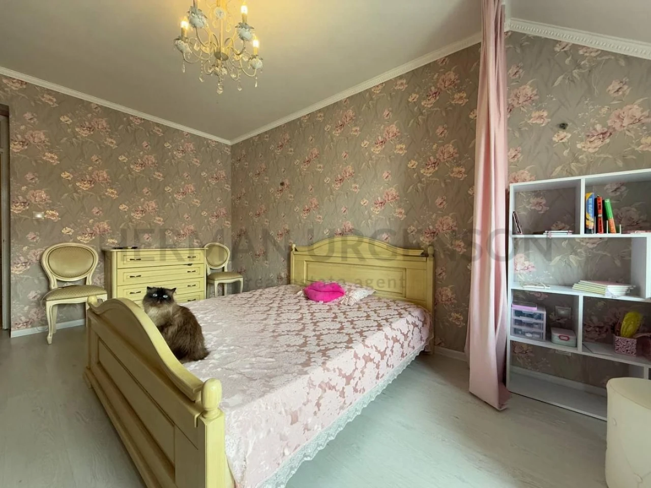 Продаж 3к квартири 100 м.кв / вул. О.Хiри, Боздош