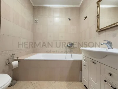 Продаж 3к квартири 100 м.кв / вул. О.Хiри, Боздош