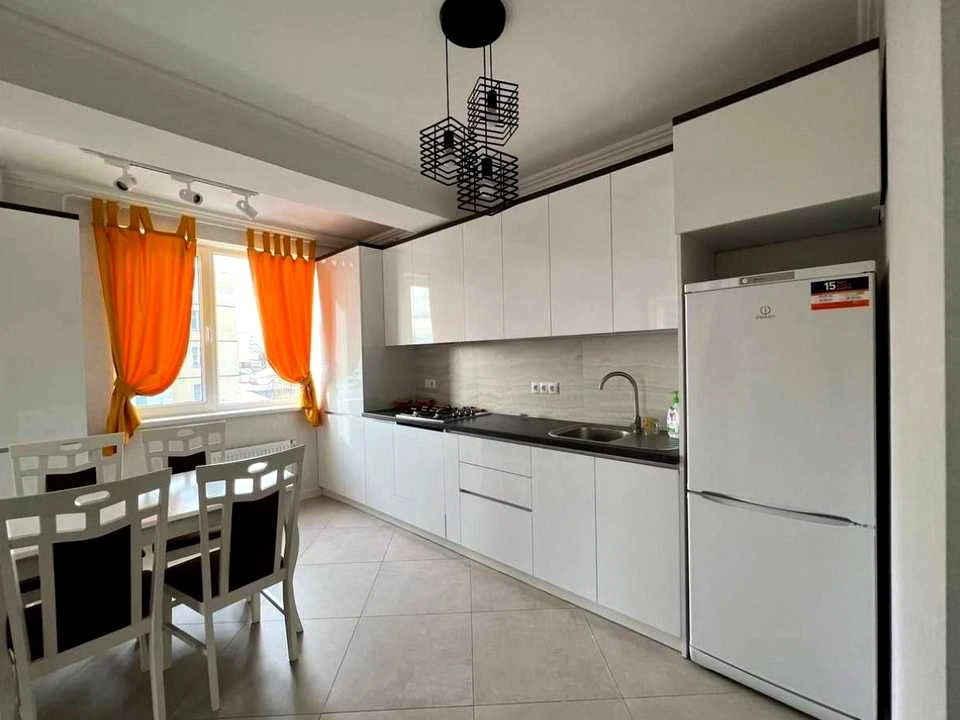 Apartment. Lviv, Pod Holoskom Street.
