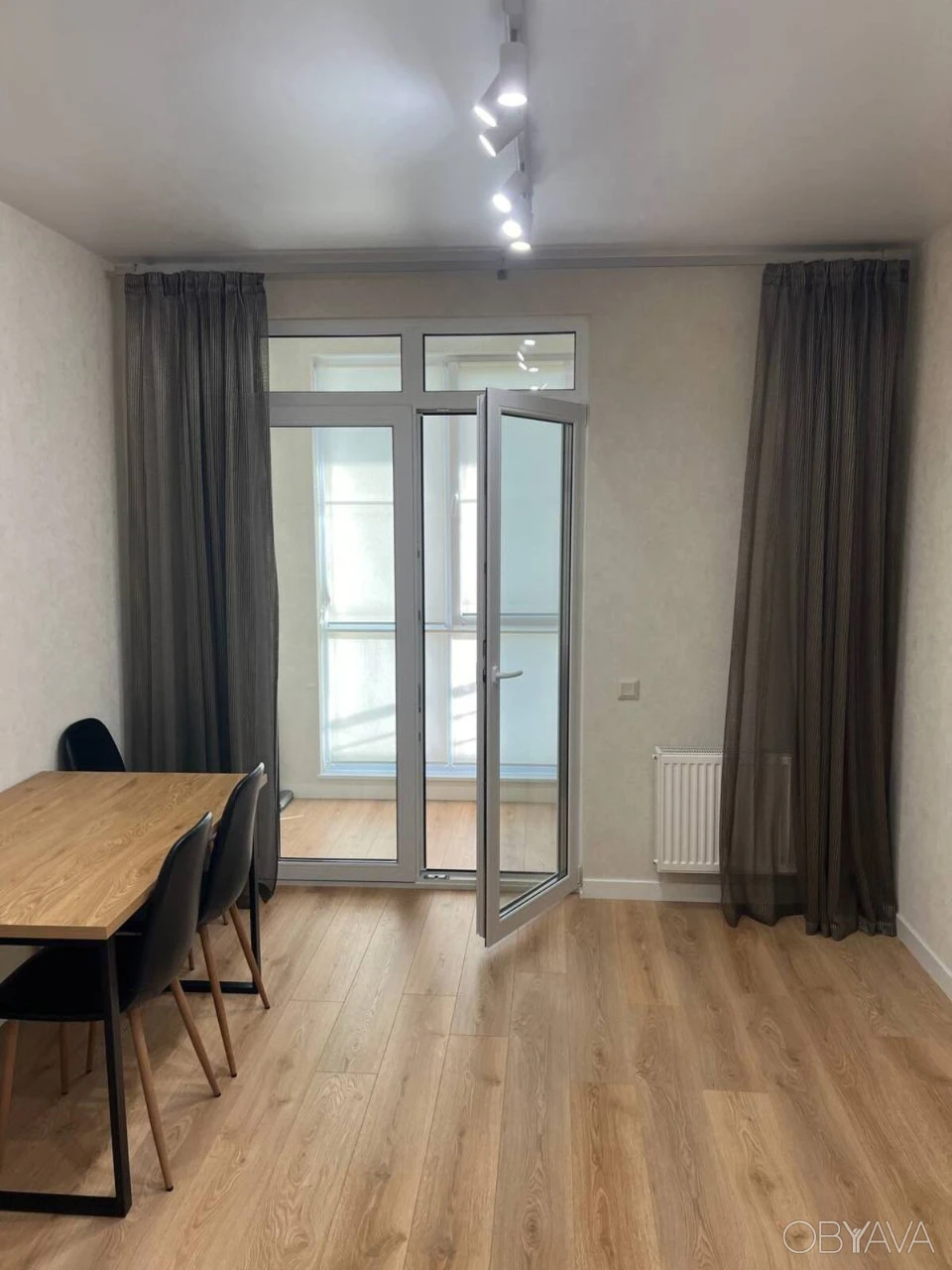 Sale of 1-room apartment in residential complex Nova Angliya