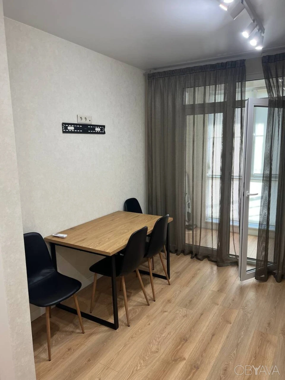 Sale of 1-room apartment in residential complex Nova Angliya