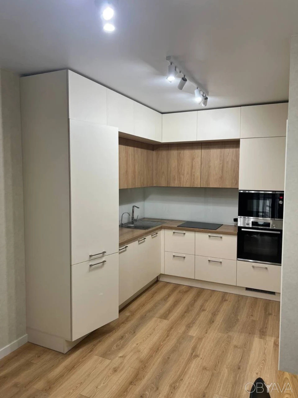 Sale of 1-room apartment in residential complex Nova Angliya