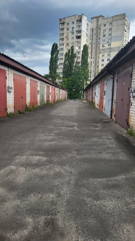 капитальный гараж Алексеевка Л. Свободы супермаркет Класс