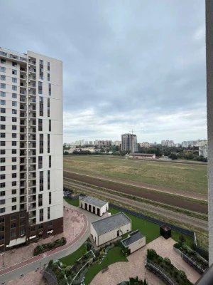63 ПЕРЛИНА | 1-комнатная квартира 43 м² — ремонт, вид на ипподром