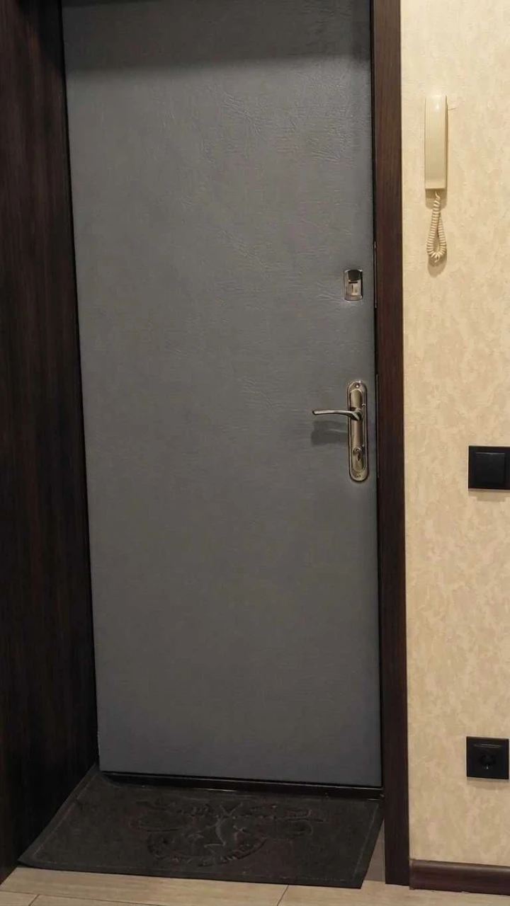 For Sale: 2-bedroom apartment