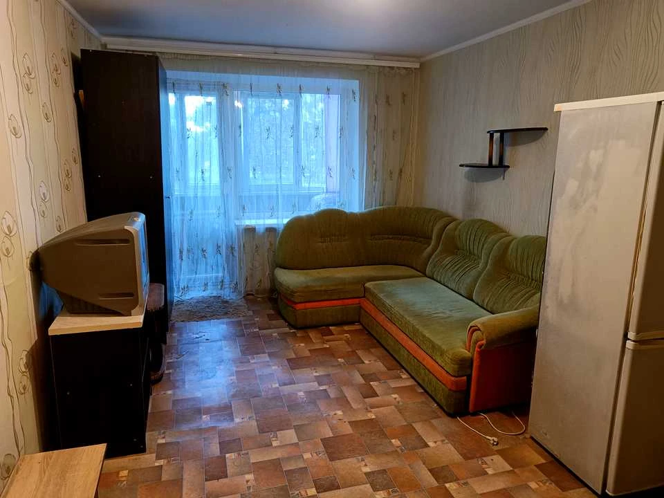 Apartment. Zakhysnykiv Ukraini Street, Chernihiv
