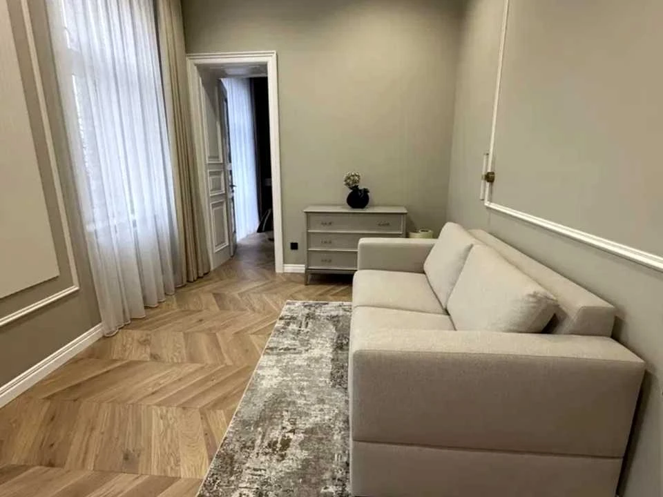 Apartment. Pavlo Kovzhuna Street, Lviv