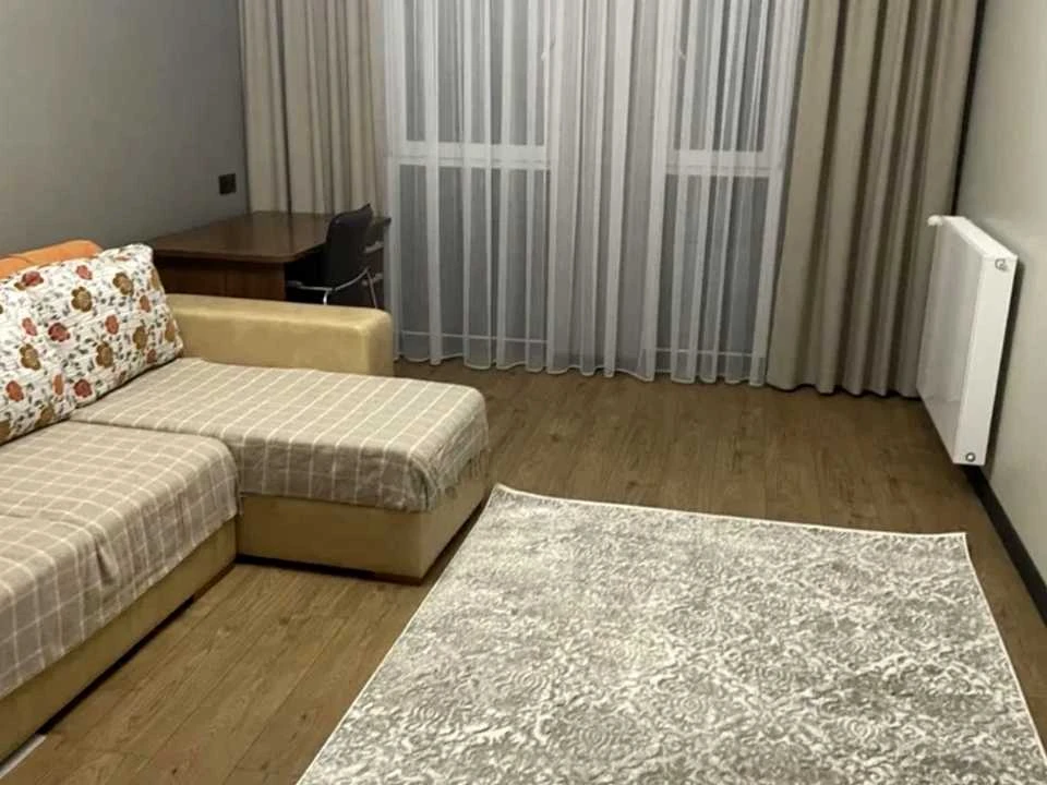 Apartment. Lviv, Under Holoskom St.