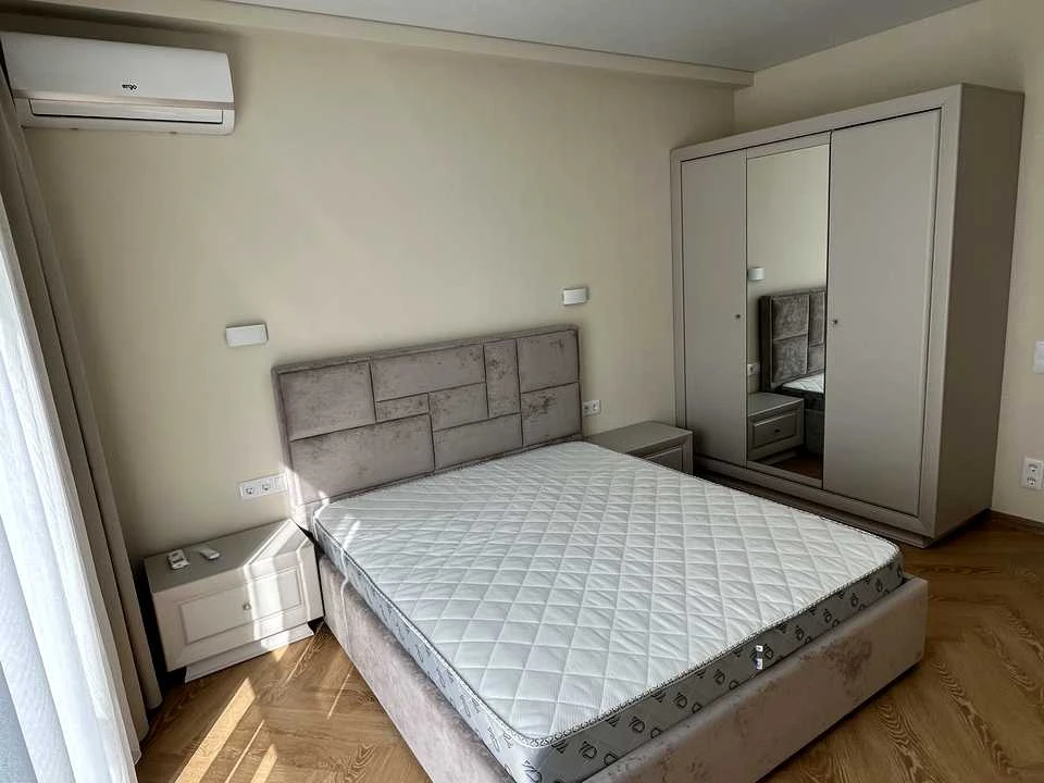 Квартира. Київ, Михайла Максимовича вул.