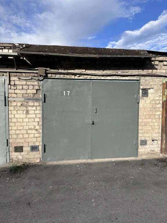 Продам капитальный гараж в центральном райне города