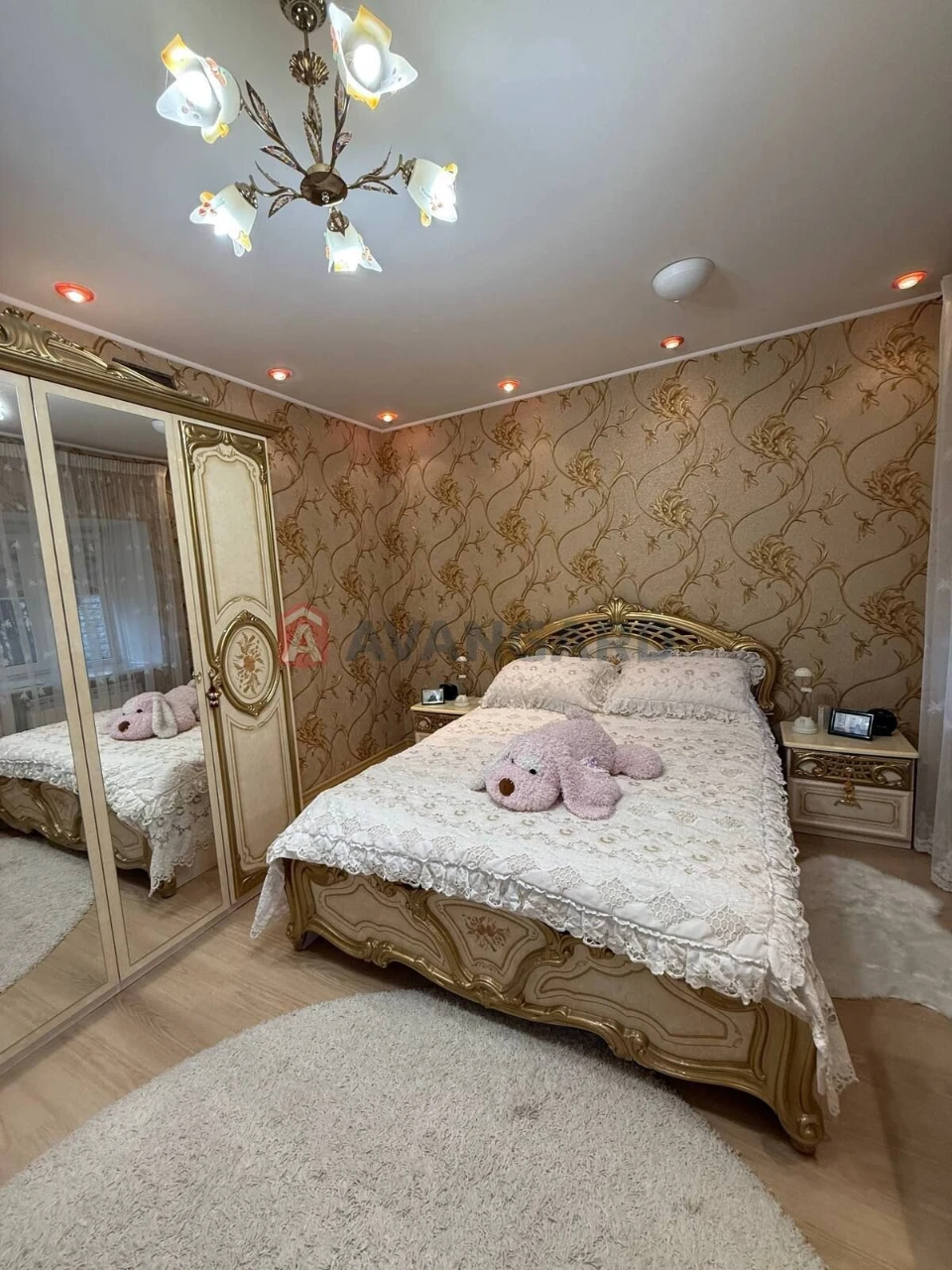 Продажа двухэтажного дома в Космическом районе.