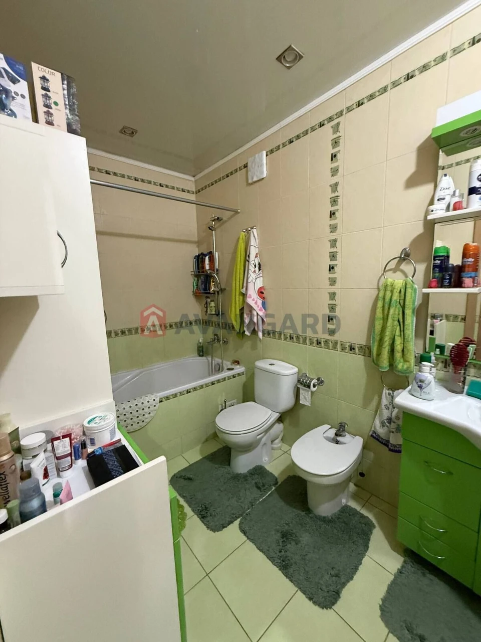 Продажа двухэтажного дома в Космическом районе.