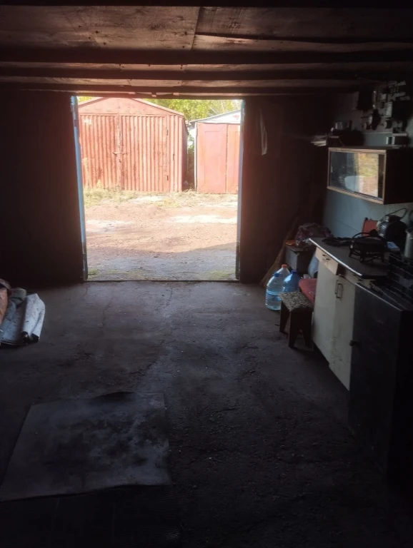 For Sale: Garage (cooperative)